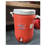 rubbermaid drink dispenser