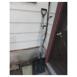 Sno Easy shovel