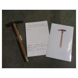 Miniature claw hammer