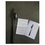 Box and crate opening hammer
