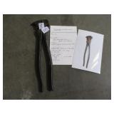 Fencing hammer and staple puller