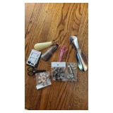 Mini shoe horn, scissors, etc