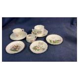 Teacups / saucers