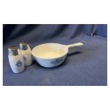 Vintage Corning ware s&p shakers, dish