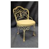 Doll chair