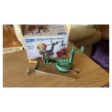 Metal apple peeler