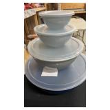 Set of 4 nesting mixing bowls
