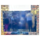Magnavox 52-Inch Flat-Screen HDTV