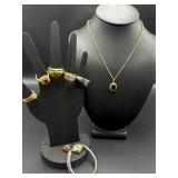 Costume Jewelry Set in Gold Tones