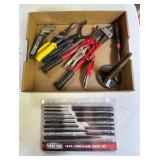 Hand Tools with Punch and Chisel Set