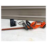 Black+Decker 40V Cordless Hedge Trimmer