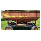 10 Foot Gravity Wagon