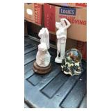 Ceramic pieces to paint and snow globe
