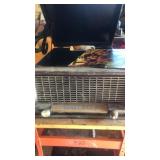Vintage radio/ record player w/ the Monkees