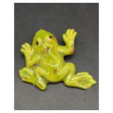 Ceramic green frog clip-on lapel decor