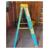 Werner 4’ Fiberglass Ladder…..used condition but lots of life left