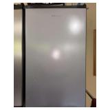 Hisense form size refrigerator - working condition