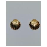 Gold-plated shell stud earrings are a classic style, need backs.