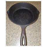3-notch 5 SK D iron skillet. No spin, no wobble.