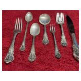 Beautiful Antique Wallace Sterling Silver 7 Piece Pl. setting. 226 grams without knife handle
