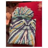Queen size duvet with two pillow shams, and a dust ruffle