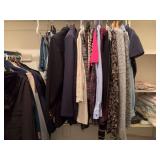 Medium and large hanging clothes, sweaters, and jackets￼