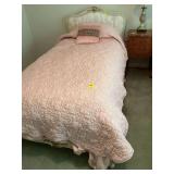 Twin size pink bedding matches lot number 108