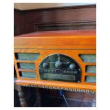 Crossley AMFM disc radio with turntable