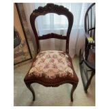 Very pretty vintage mahogany carved side chair with floral needlepoint upholstery . Seat height is 21 inches. The chair is 19“ x 22“ x 34“. ￼