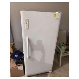 Frigidaire upright freezerI 28 x 28“ x 60“ see photos for condition