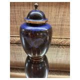 Vintage blue Asian ginger jar style cloisonné vase . 5 1/2“ x 8 3/“4
