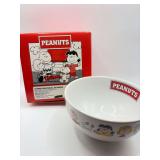 Unused PEANUTS Ceramic Cereal Bowl w/Characters and Original Box