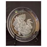 NEW Stunning HOYA Yamamoto “Flower of the Month” Lead Crystal Plate with Floral Motif - 8-1/4” - CDS911H