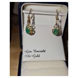10K yellow gold emerald earrings weighing 2.0 g