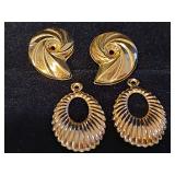 Two pair of 14 karat gold post earring enhancers. Weight 0.7 g.