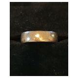 14 karat yellow gold band. Size 7 3/4. Weighs 3.4 g.