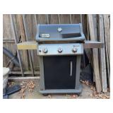 Weber Spirit Gas Grill - needs heavily cleaned & no propane bottle