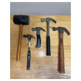 Grouping of hammers