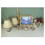 Shell motif decorations: 2 lamps, 17x14"h framed p