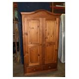 Pine 2 door over 1 drawer linen press with 3 shelv