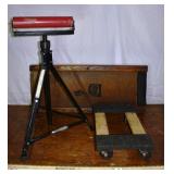 Lot: stock feed roller; dolly, creeper; as is