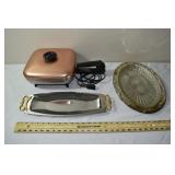 Vintage Westinghouse electric skillet and 2 servin