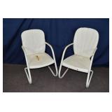 2 painted metal patio chairs, 20x25x35"h; as is