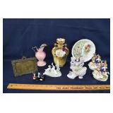 Lot: pr. Continental figural groups, portrait fram