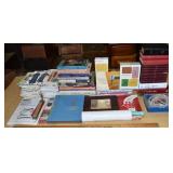 Lot: vintage sewing patterns, books on needlework,