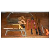 Tool lot: Craftsman pipe wrench, 5 saws, 2 pry bar