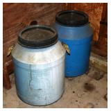 2 plastic containers with screw-on lids partially
