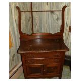 Oak 2 drawer over 2 door wash stand with towel bar