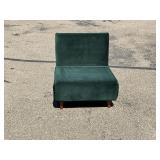 GREEN FOLD OUT CHAIR = NICE SHAPE