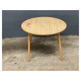 ROUND CHILDS TABLE